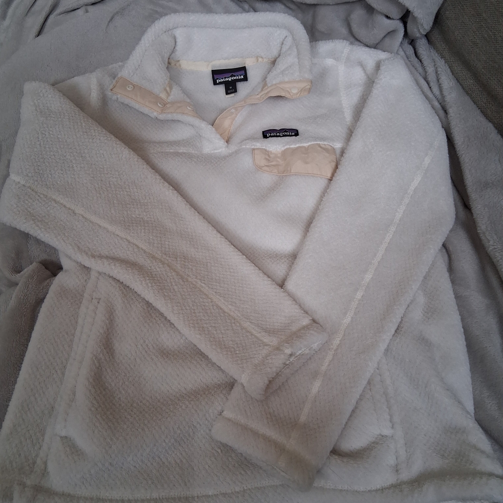 Patagonia Women's Cream Zip Up Jacket